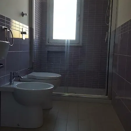 Whitaker * 马尔萨拉