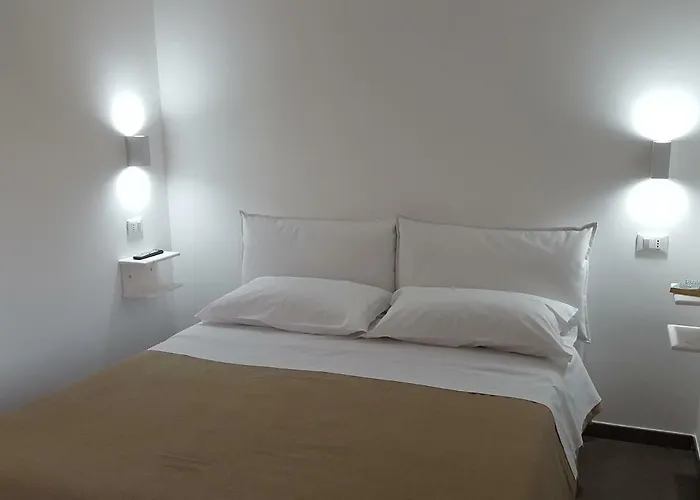 Hotel Whitaker